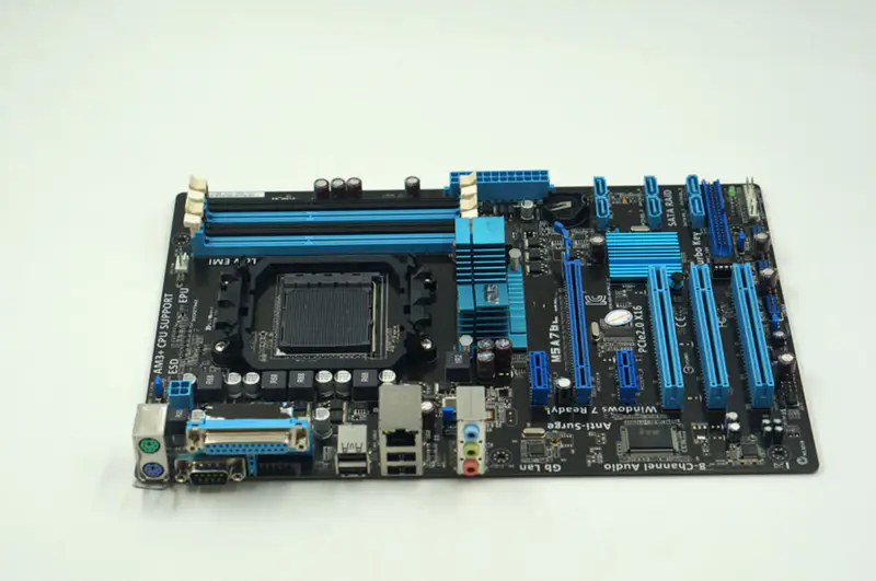 Základní deska Asus M5A78L LE AMD 760G AM3+ ATX